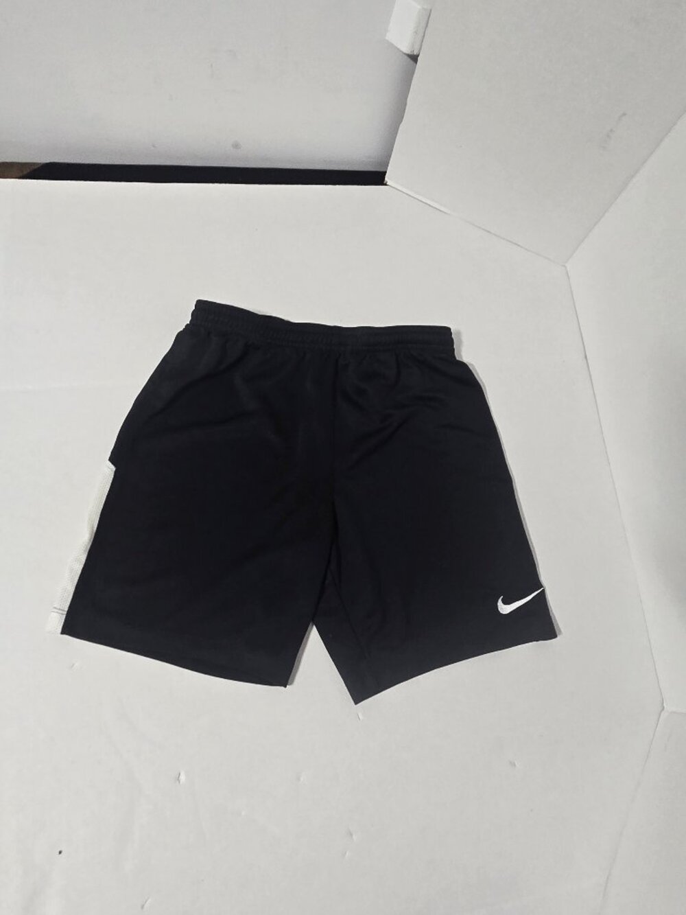 Nike Dri-FIT Youth Athletic Shorts Black White Mesh Training $20